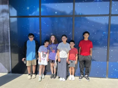 elèv yo nan Kennedy Space Center Meet-Up 2025